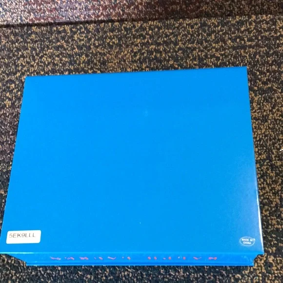 Ralph Lauren Blue Gift Box - New - Picture 2 of 6